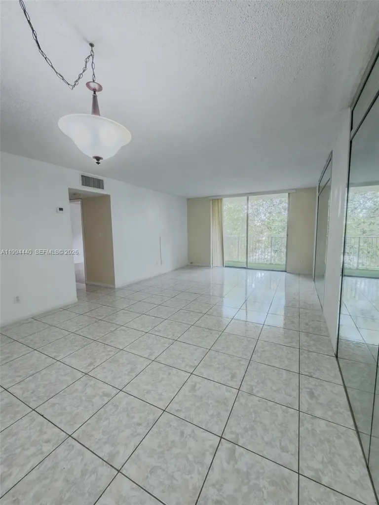 8411 NW 8th Street Miami FL 33126