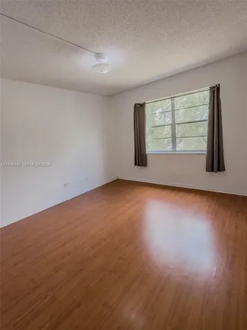 8411 NW 8th Street Miami FL 33126