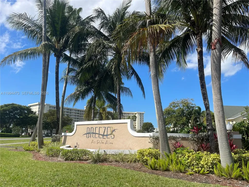 2829 N Course Drive Pompano Beach FL 33069