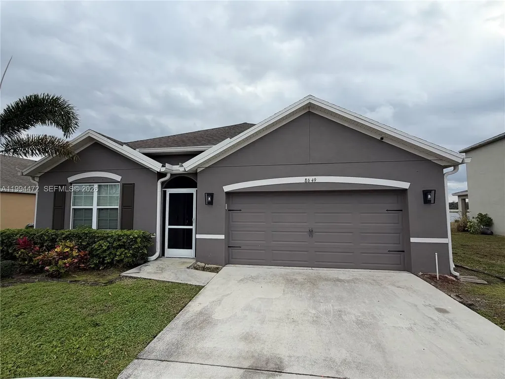 8649 Cobblestone Drive Fort Pierce FL 34945