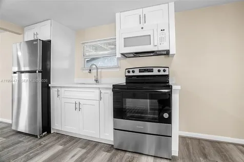 212 SW 11th Street Dania Beach FL 33004