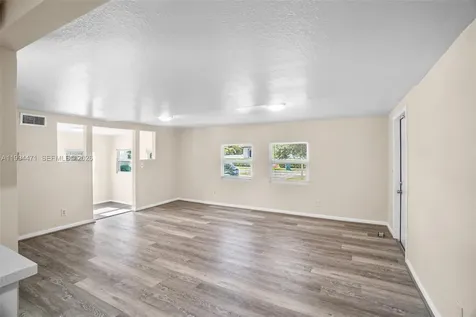 212 SW 11th Street Dania Beach FL 33004