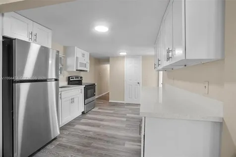 212 SW 11th Street Dania Beach FL 33004