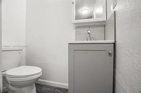 212 SW 11th Street Dania Beach FL 33004