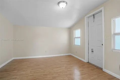 212 SW 11th Street Dania Beach FL 33004