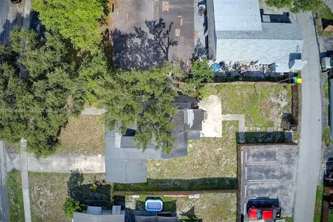 212 SW 11th Street Dania Beach FL 33004