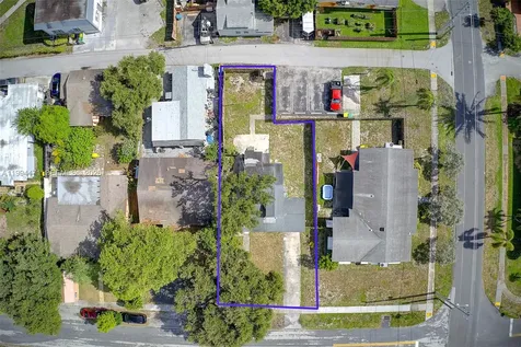 212 SW 11th Street Dania Beach FL 33004