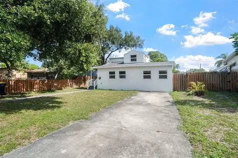 212 SW 11th Street Dania Beach FL 33004