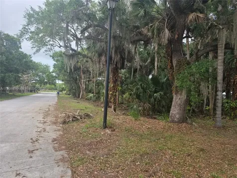 3602 Wilderness Drive W Fort Pierce FL 34982