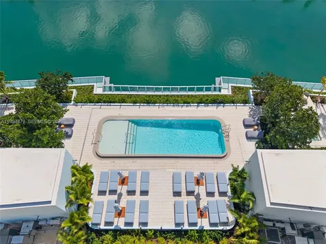 9221 E Bay Harbor Drive Bay Harbor Islands FL 33154