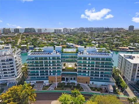 9221 E Bay Harbor Drive Bay Harbor Islands FL 33154
