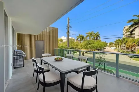 9221 E Bay Harbor Drive Bay Harbor Islands FL 33154