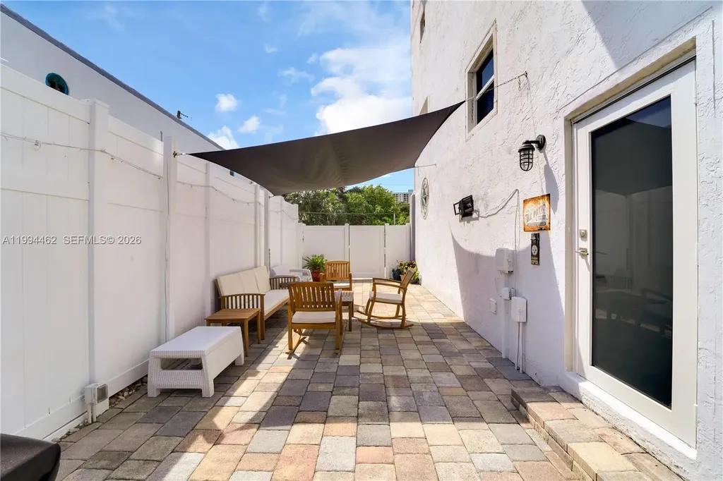 335 Virginia Street Hollywood FL 33019