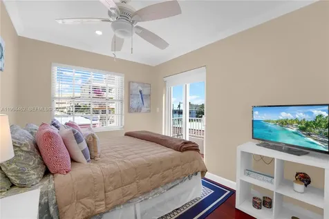 335 Virginia Street Hollywood FL 33019
