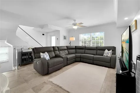 335 Virginia Street Hollywood FL 33019