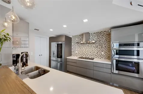 1581 Brickell Avenue Miami FL 33129