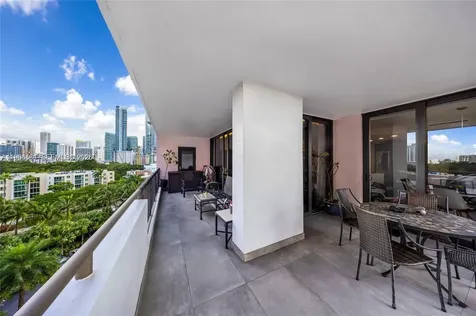 1581 Brickell Avenue Miami FL 33129