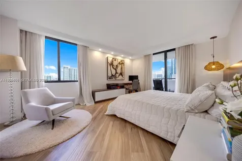 1581 Brickell Avenue Miami FL 33129