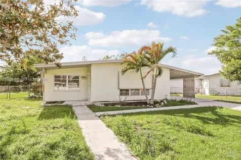 721 SE Solaz Avenue Port St. Lucie FL 34983
