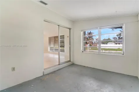 721 SE Solaz Avenue Port St. Lucie FL 34983