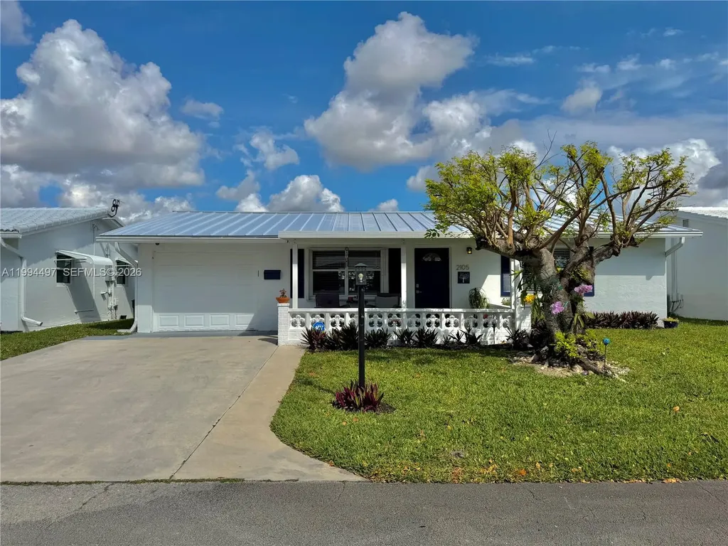 2105 SW Park Drive Boynton Beach FL 33426