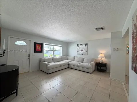 2105 SW Park Drive Boynton Beach FL 33426