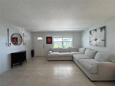 2105 SW Park Drive Boynton Beach FL 33426