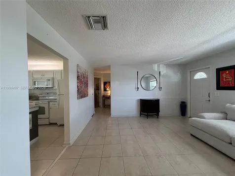 2105 SW Park Drive Boynton Beach FL 33426