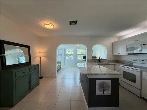 2105 SW Park Drive Boynton Beach FL 33426