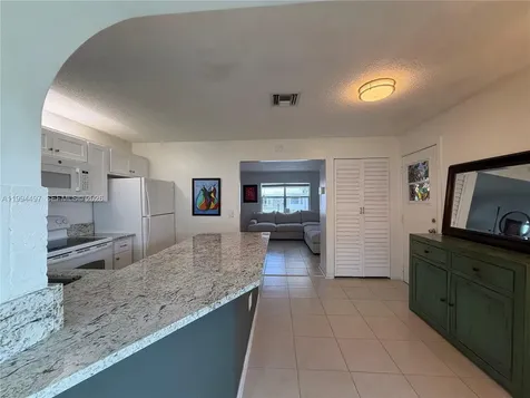 2105 SW Park Drive Boynton Beach FL 33426