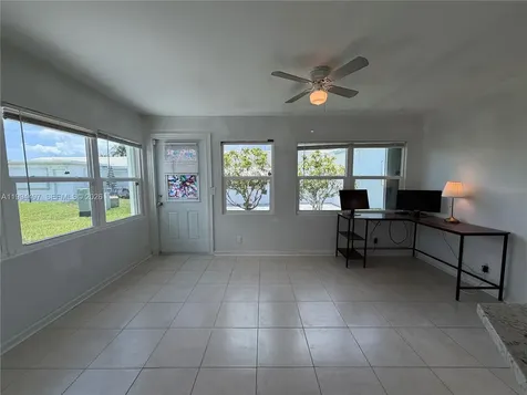 2105 SW Park Drive Boynton Beach FL 33426