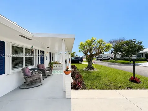 2105 SW Park Drive Boynton Beach FL 33426