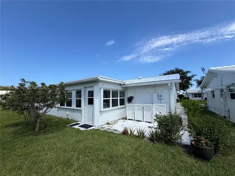 2105 SW Park Drive Boynton Beach FL 33426