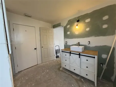 2105 SW Park Drive Boynton Beach FL 33426