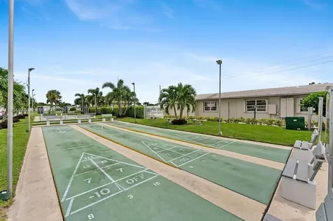 2105 SW Park Drive Boynton Beach FL 33426