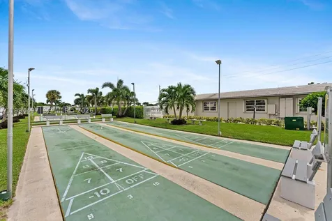 2105 SW Park Drive Boynton Beach FL 33426