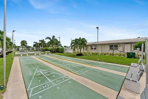 2105 SW Park Drive Boynton Beach FL 33426