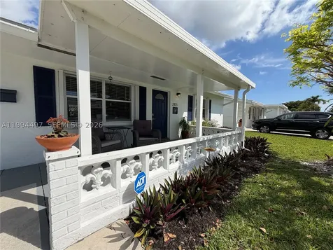 2105 SW Park Drive Boynton Beach FL 33426
