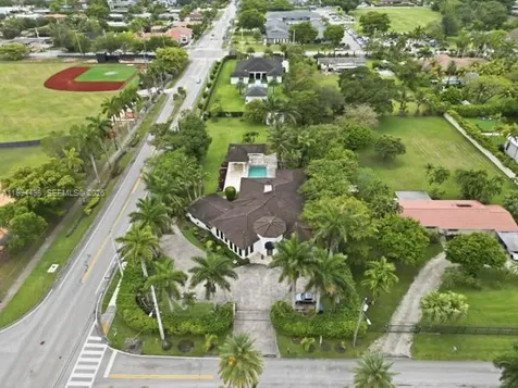 6200 SW 97th Avenue Miami FL 33173