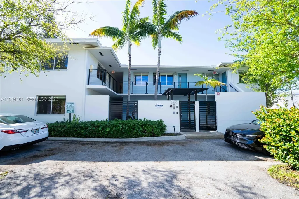 2400 NE 26th Street Fort Lauderdale FL 33305