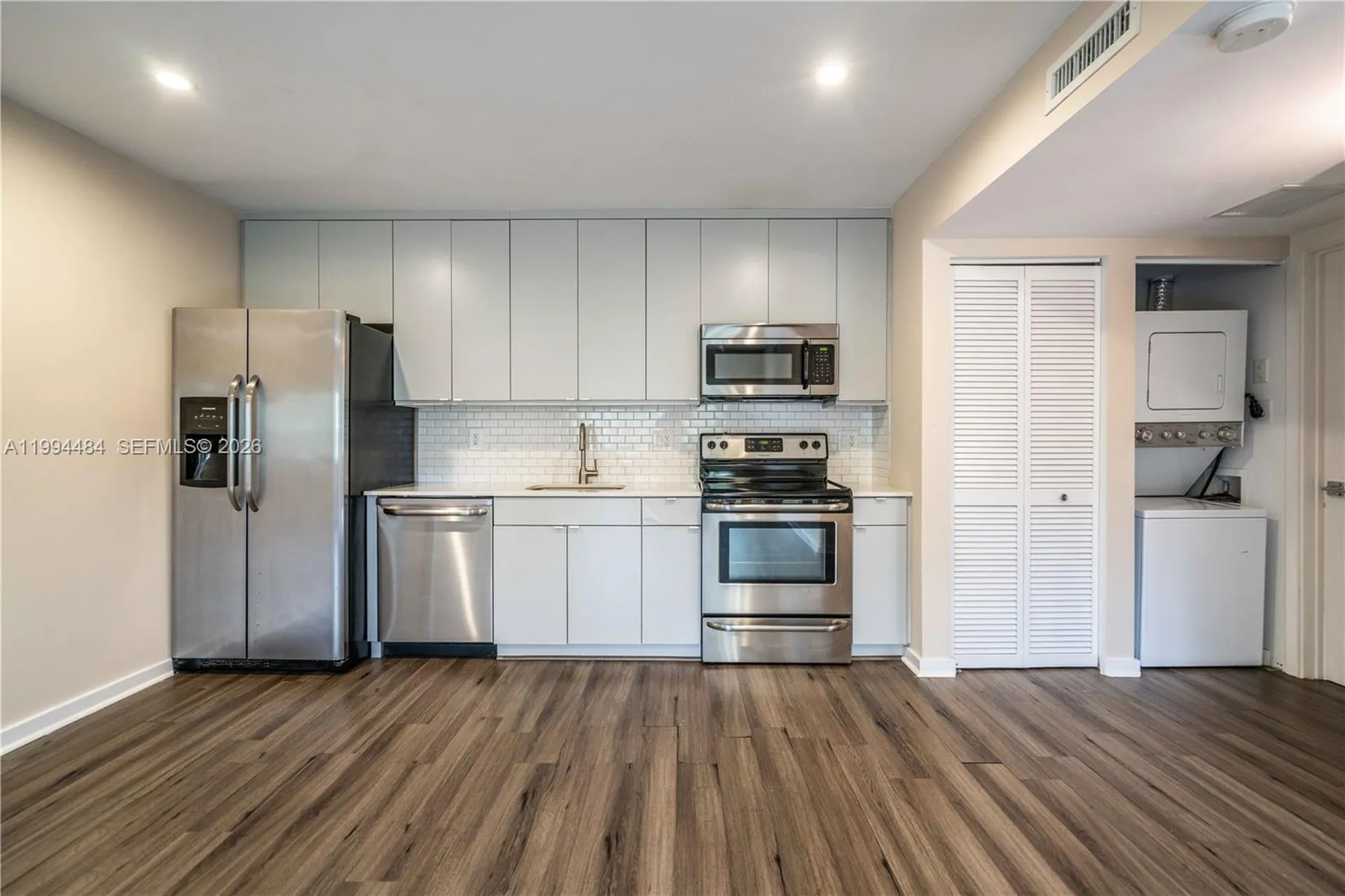 2400 NE 26th Street Fort Lauderdale FL 33305