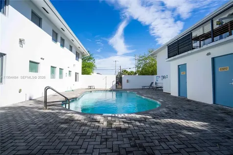 2400 NE 26th Street Fort Lauderdale FL 33305