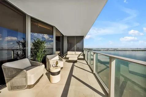700 NE 24th Street 24th Street Miami FL 33137