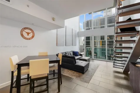 41 SE 5th Street Miami FL 33131
