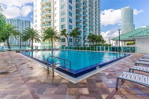 41 SE 5th Street Miami FL 33131
