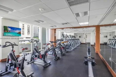 41 SE 5th Street Miami FL 33131