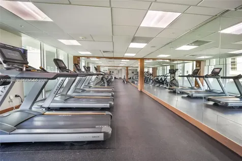 41 SE 5th Street Miami FL 33131
