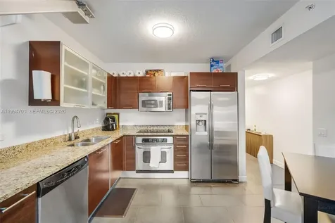 41 SE 5th Street Miami FL 33131