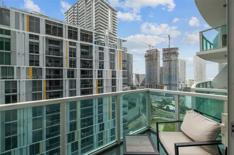 41 SE 5th Street Miami FL 33131