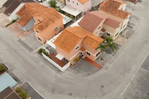 601 SW 116th Court Sweetwater FL 33174